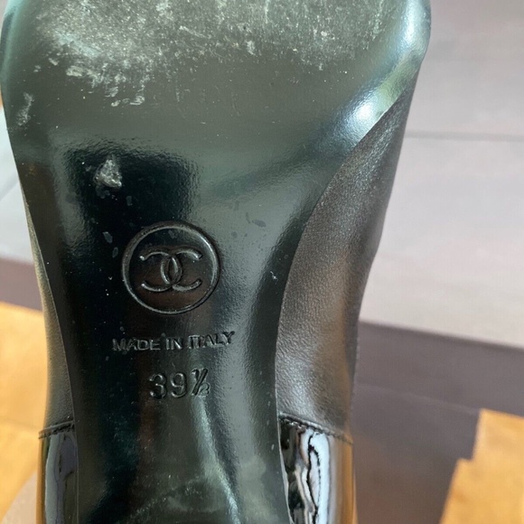 Authentic Chanel short black leather bootie size 39.5 made in Italy - Picture 12 of 14